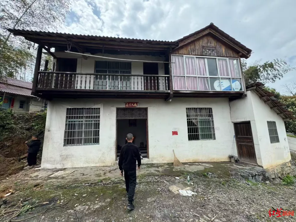 探访张雪老家：堂弟曾见他“闭眼装发动机”