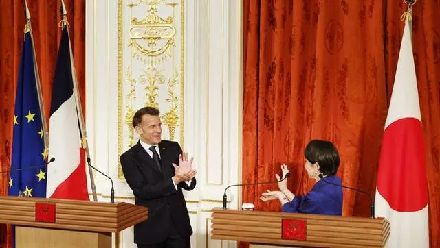 高市早苗对马克龙摆“龟派气功”，他竟是《龙珠》粉？