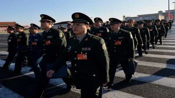 解放军有很多人逃出国？国防大学校长缺席开班式