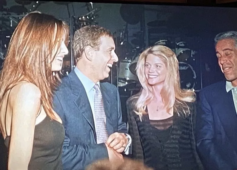 万斯爆猛料：爱泼斯坦或涉情报网络