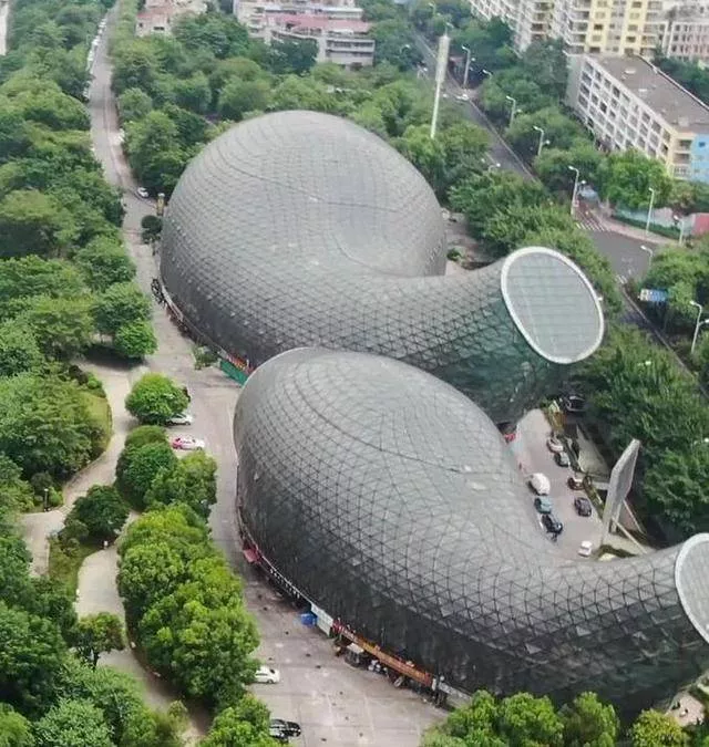 从浪漫到惊悚！中国奇葩建筑大赏：大夜壶上榜