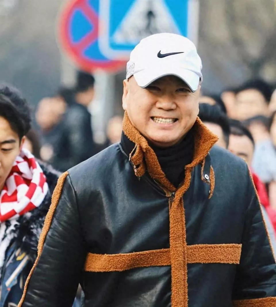 59岁郭冬临现状:未婚无儿女瘦到脱相,在老房子独居