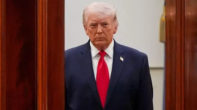 特朗普时代备受关注的内幕交易以及几个关键时刻