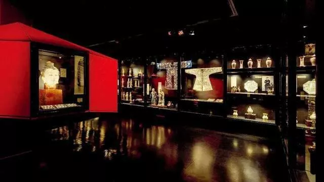 馆藏数万件中国国宝的博物馆，要倒闭了？