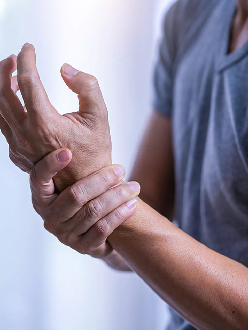 当那阵“风”袭来，他们如何与痛风共处