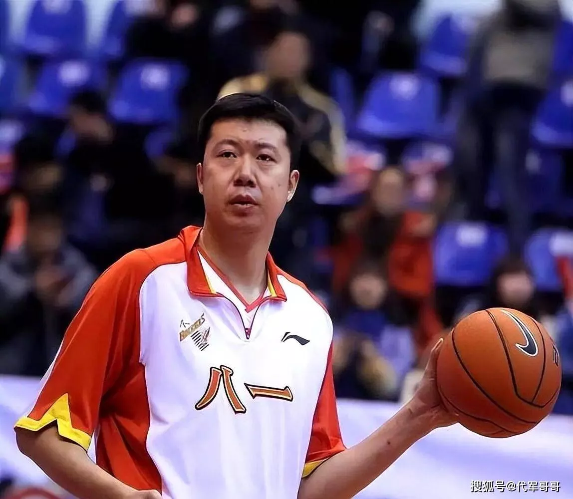 一婚娶司令女儿，二婚娶小13岁娇妻，王治郅现状曝光