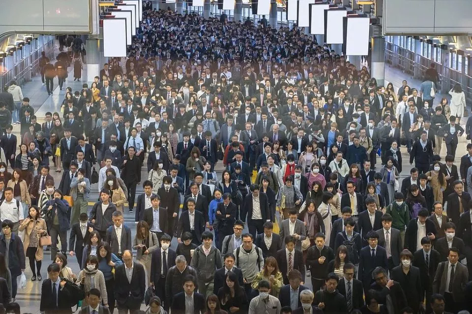 30省份公布人口数据：谁在增？谁在减？