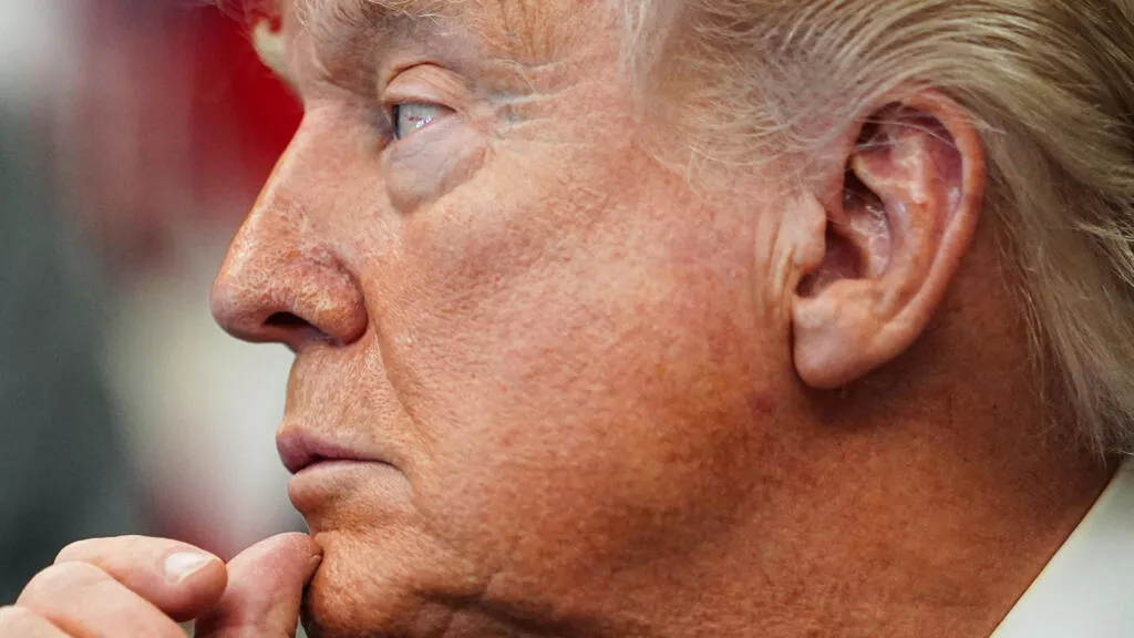 特朗普忽悠外交 伊朗强硬不吃