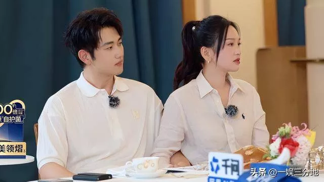 《妻旅》最假的夫妻，一个爱秀甜蜜一个敷衍嫌弃
