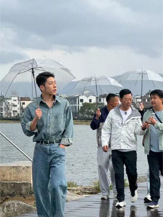 《爸爸去哪儿》“石头”长大了！变成大帅哥