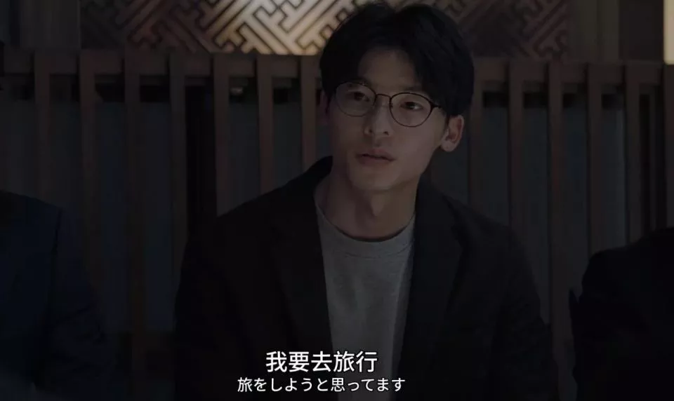 史上最贵五一，国内往返近万，出国怕回不来