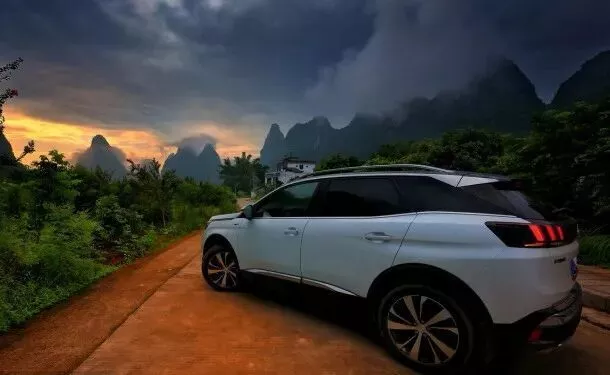 你爸妈年轻时的神车，还想进ICU抢救下