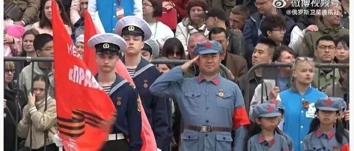 中国学生参加海参崴庆典，打了谁的脸？
