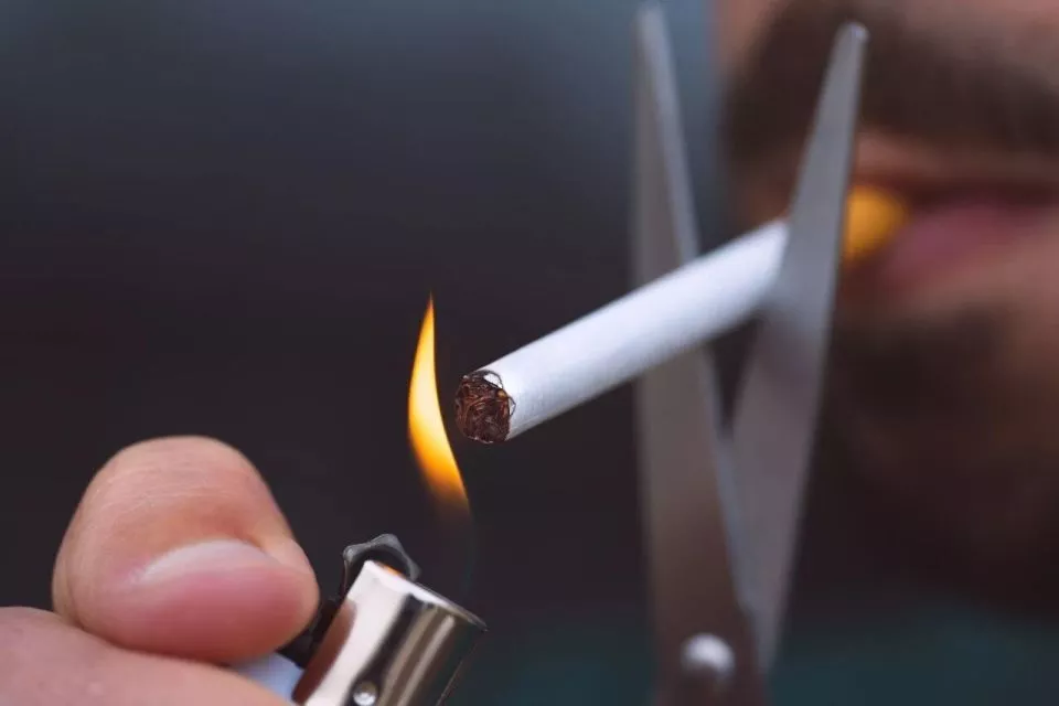 终身不让吸！史上最严禁烟来了