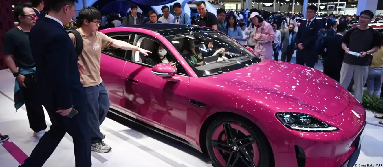 美国网红带外国人参观北京车展,人均收费399美元