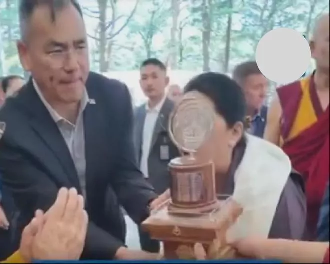 达赖喇嘛侄子兼私人秘书卷入性侵等多重指控风波