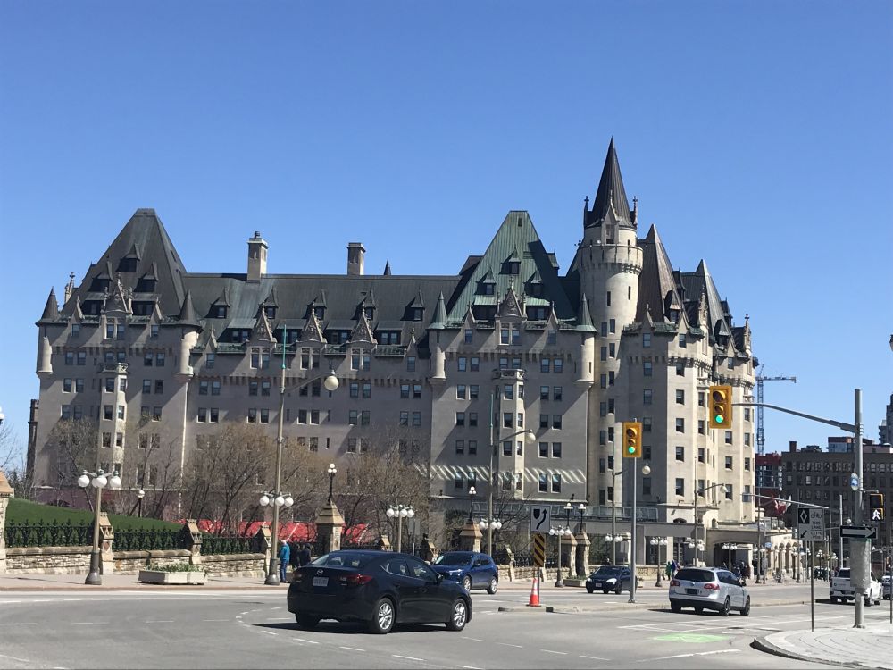 The Canadian Tulip Festival in Ottawa: A 2025 Guide - Travel Bliss Now